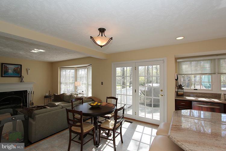 2219 Halter Lane Reston, VA 20191 - Photo 13 of 29 Interior (General)