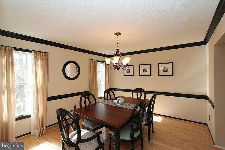 2219 Halter Lane Reston, VA 20191 - Photo 18 of 29 Dining Room