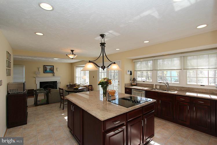 2219 Halter Lane Reston, VA 20191 - Photo 23 of 29 Kitchen
