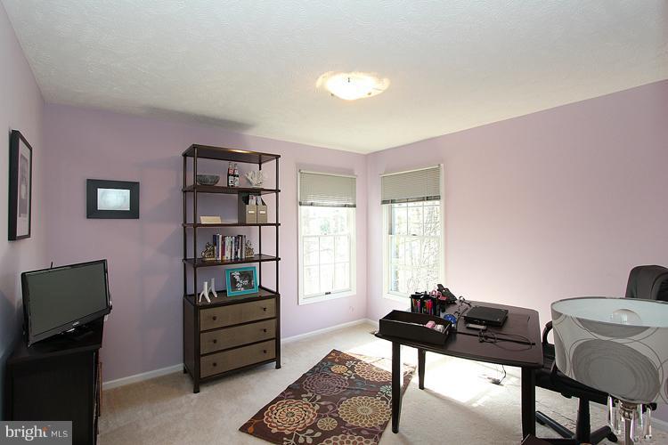 2219 Halter Lane Reston, VA 20191 - Photo 25 of 29 Bedroom