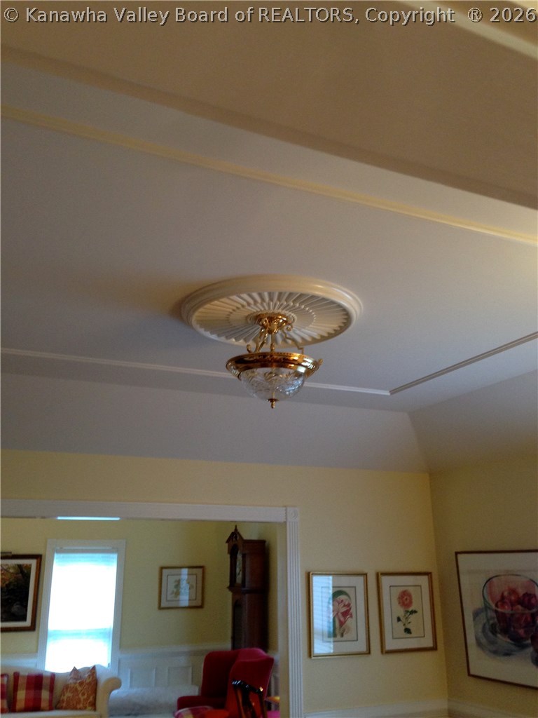 1392 Bedford Road Charleston, WV 25314 - Photo 7 of 30 Gallery Image 7