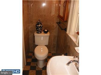 605 Valley Road Havertown, PA 19083 - Photo 11 of 12