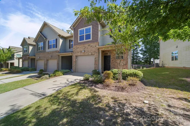 $350,000 | 5033 Mockernut Lane, Fort Mill, SC 29707