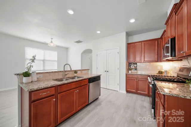 $350,000 | 5033 Mockernut Lane, Fort Mill, SC 29707