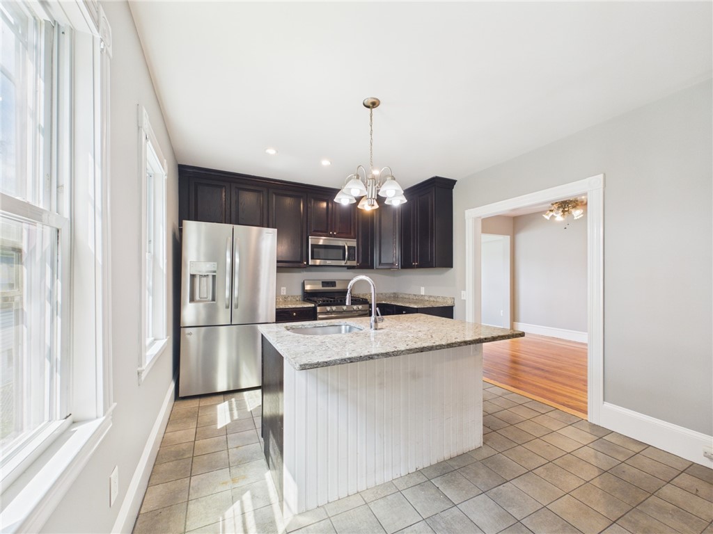 13 Clyde Street Providence, RI 02908 - Photo 14 of 35