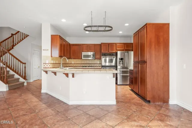 $799,000 | 862 Gitano Drive, Oxnard, CA 93030