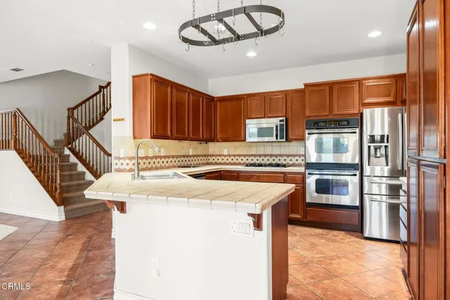 $799,000 | 862 Gitano Drive, Oxnard, CA 93030