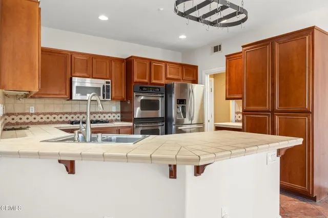 $799,000 | 862 Gitano Drive, Oxnard, CA 93030