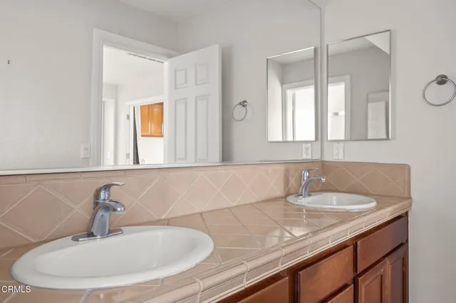 $799,000 | 862 Gitano Drive, Oxnard, CA 93030