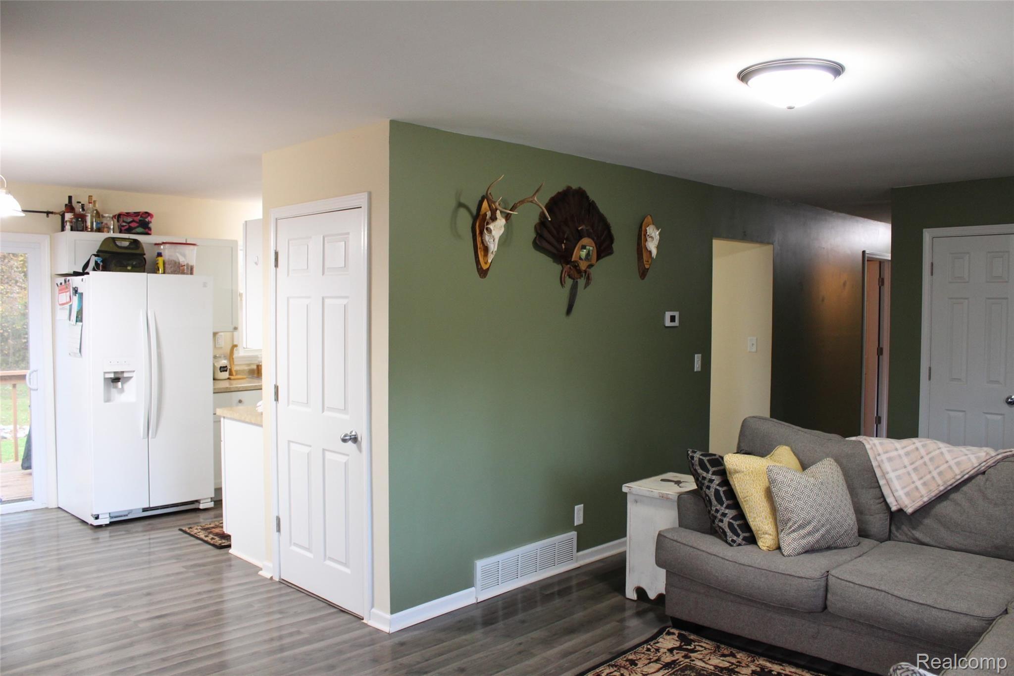 13580 E Road Montrose, MI 48457 - Photo 14 of 42 IMG_3851.JPG