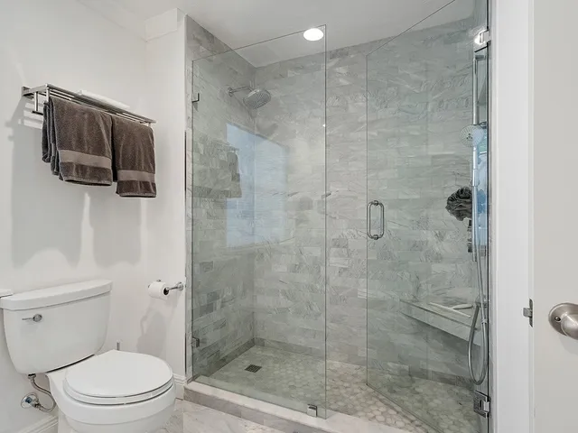 $8,500 | 1295 Winding Oaks Circle East, Unit 808, Vero Beach, FL 32963