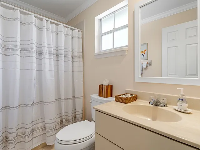 $8,500 | 1295 Winding Oaks Circle East, Unit 808, Vero Beach, FL 32963