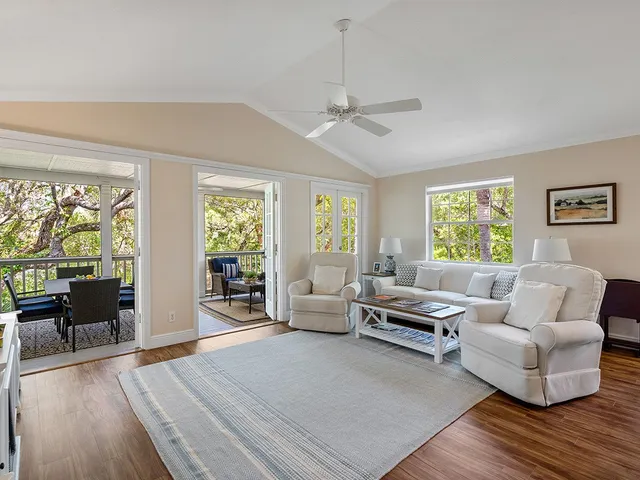 $8,500 | 1295 Winding Oaks Circle East, Unit 808, Vero Beach, FL 32963