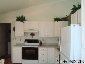 664 Springwater Road Kokomo, IN 46902 - Photo 5 of 9