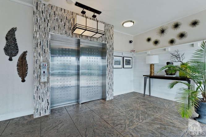 2901 Peninsula Road, Unit 150 Oxnard, CA 93035 - Photo 13 of 24 a bathroom with a shower