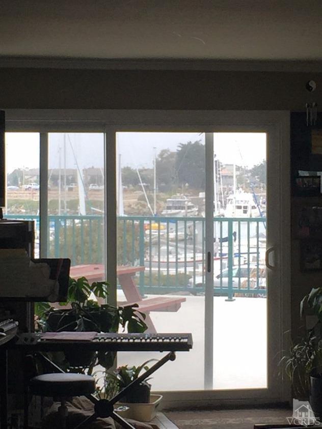 2901 Peninsula Road, Unit 150 Oxnard, CA 93035 - Photo 7 of 24 a room with furniture and window