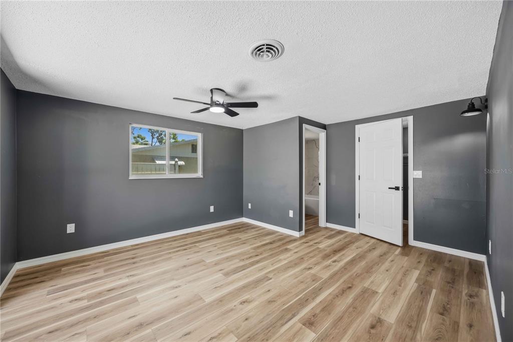 386 Cabana Road Venice, FL 34293 - Photo 33 of 56