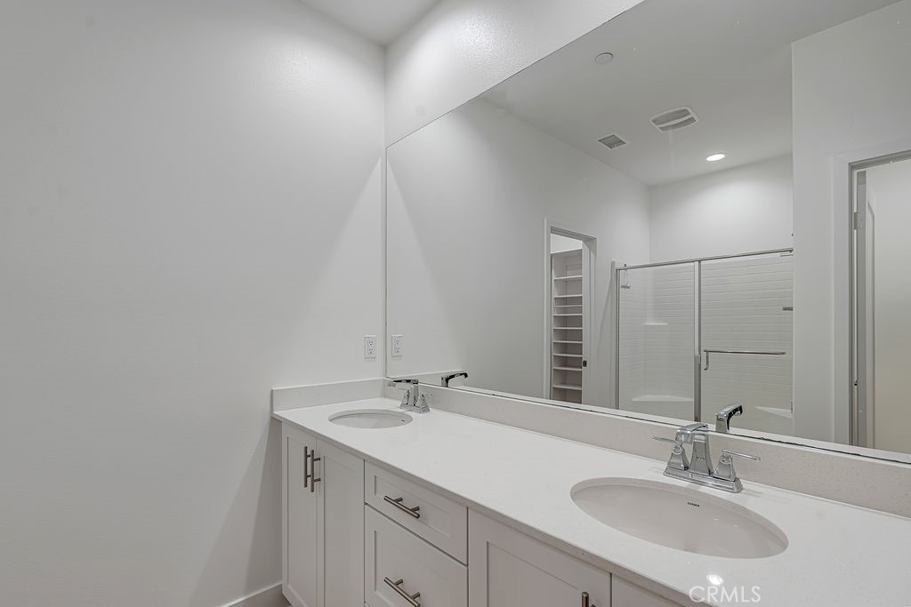 629 South Mosaic Street Anaheim, CA 92805 - Photo 8 of 27