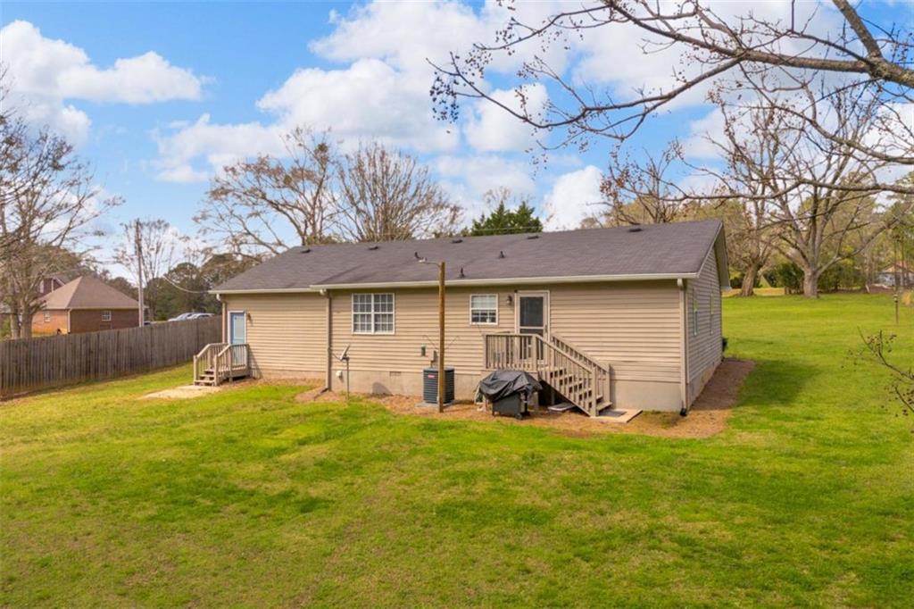 2011 Stanley Christian Road Monroe, GA 30655 - Photo 8 of 40