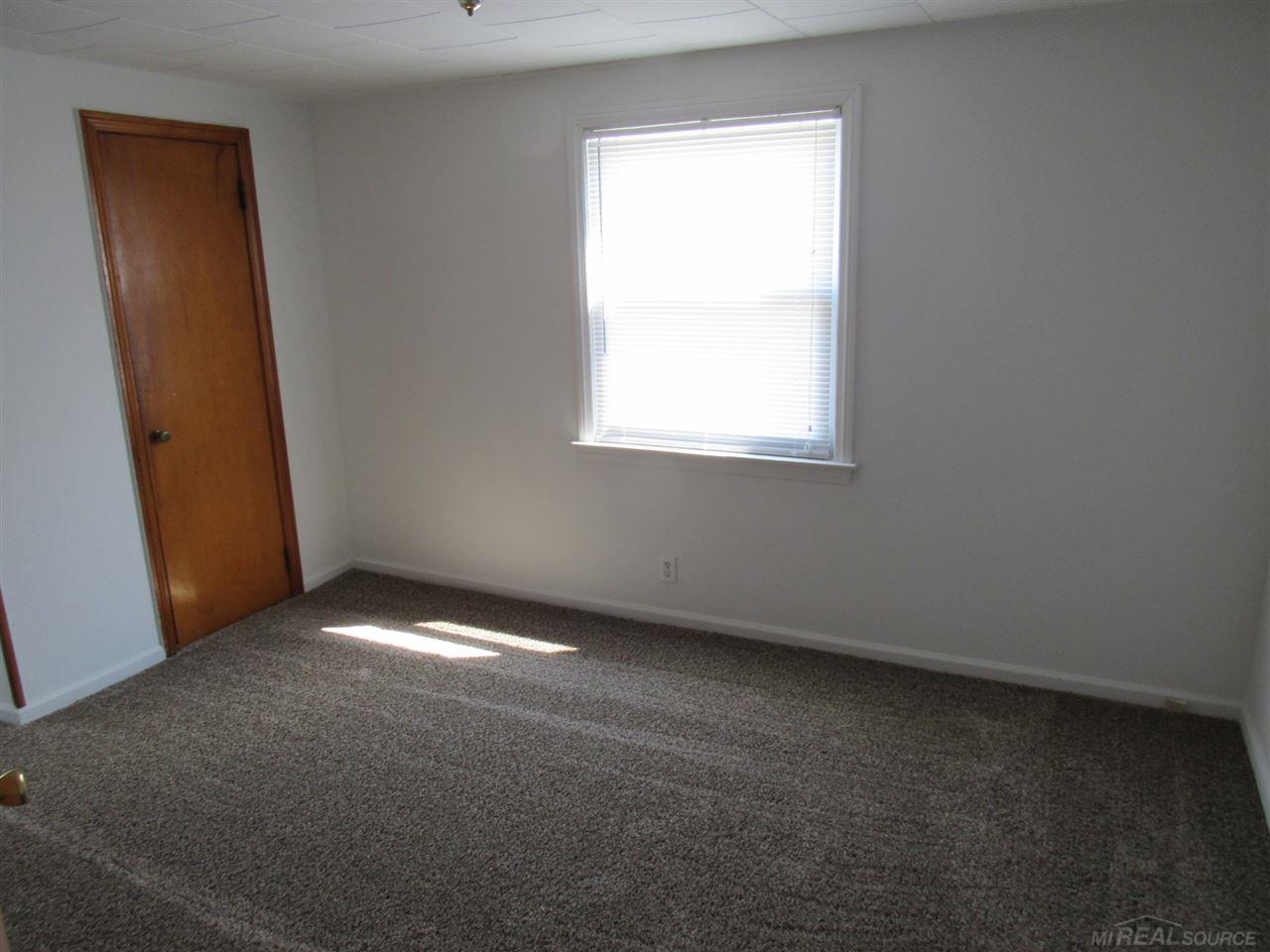 21263 Waltham Road Warren, MI 48089 - Photo 13 of 20