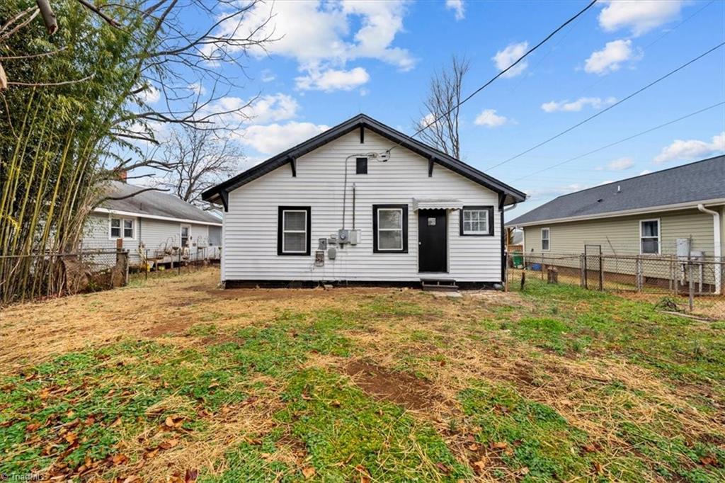 1610 Walker Place High Point, NC 27260 - Photo 23 of 25