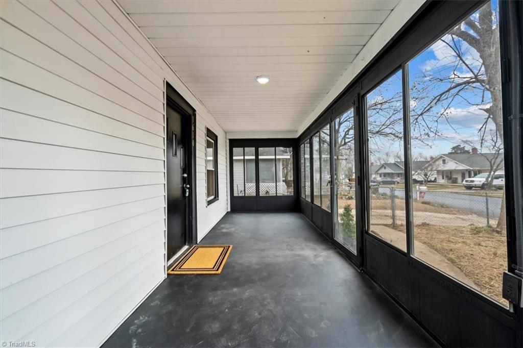 1610 Walker Place High Point, NC 27260 - Photo 3 of 25