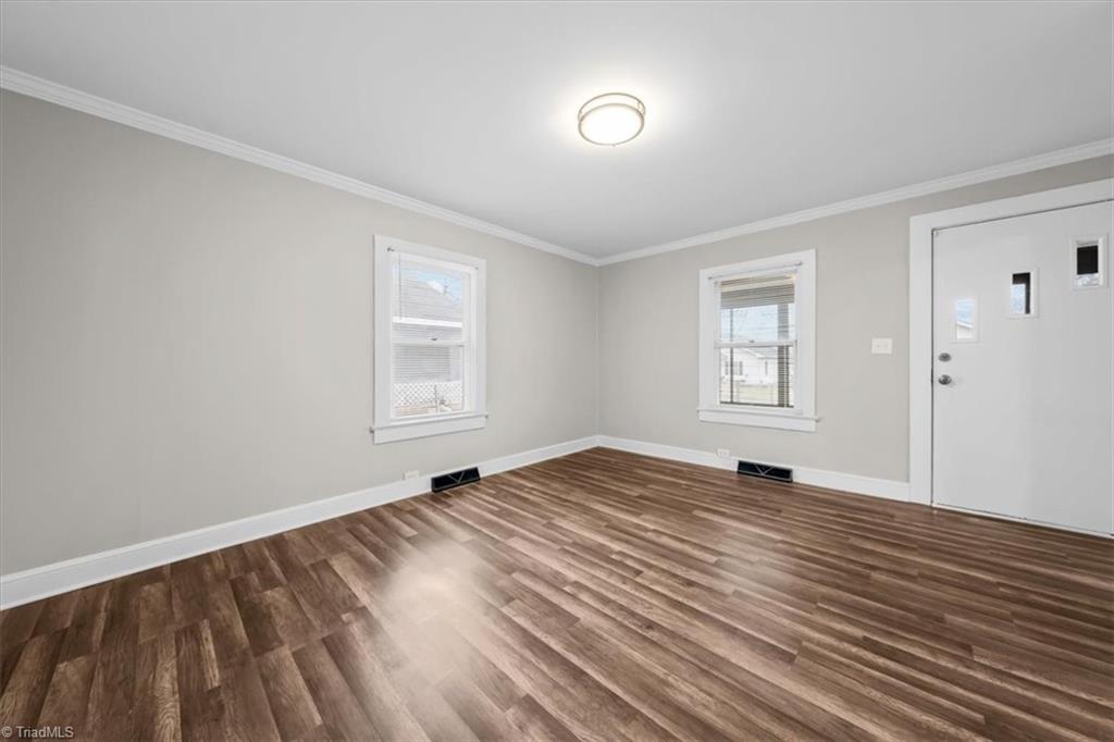 1610 Walker Place High Point, NC 27260 - Photo 6 of 25