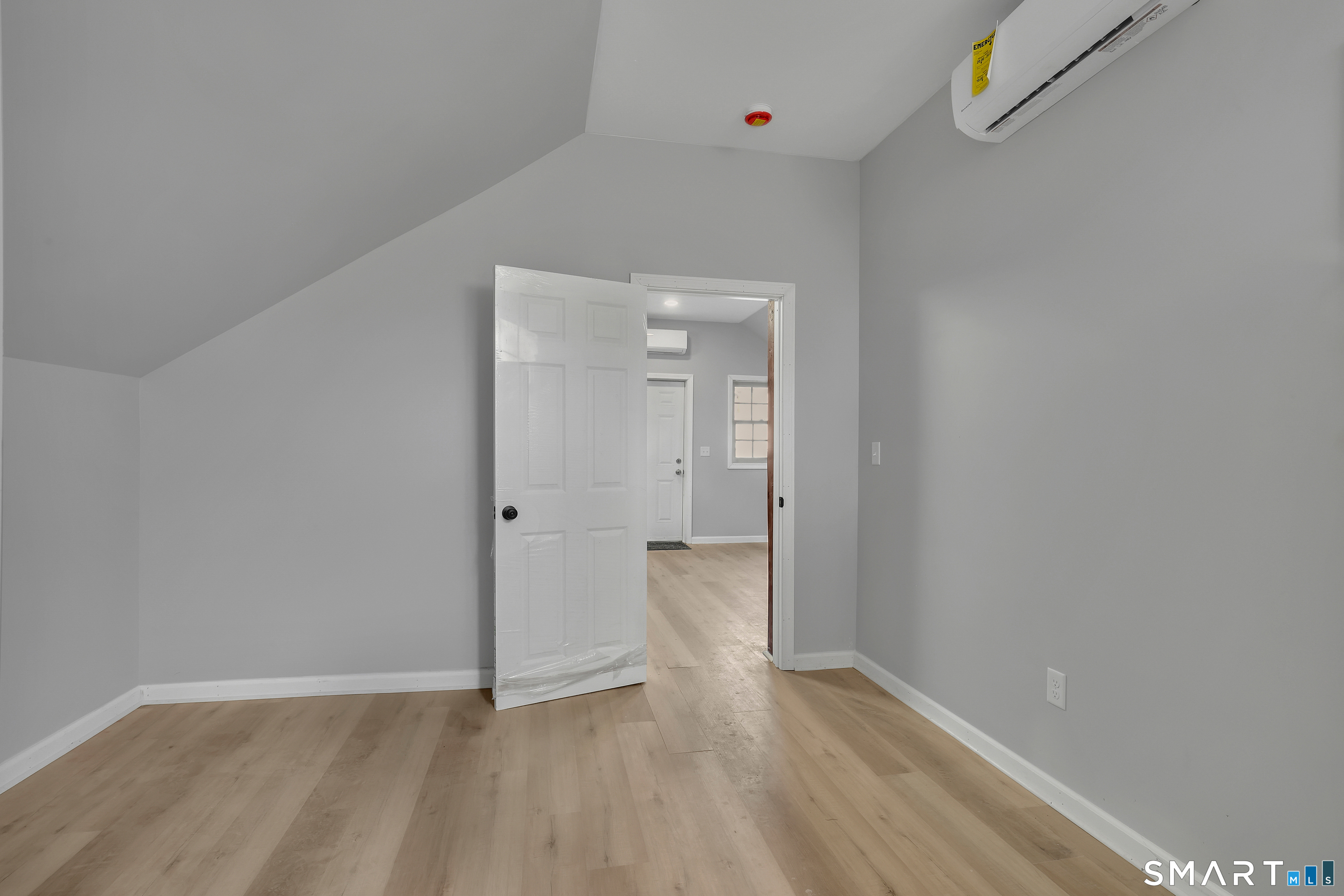 196 Hartford Road, Unit A Manchester, CT 06040 - Photo 2 of 20