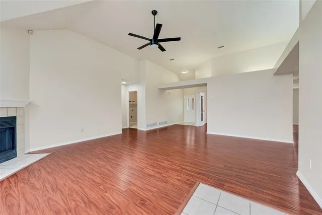 $329,900 | 2327 Cromwell Drive, Arlington, TX 76018