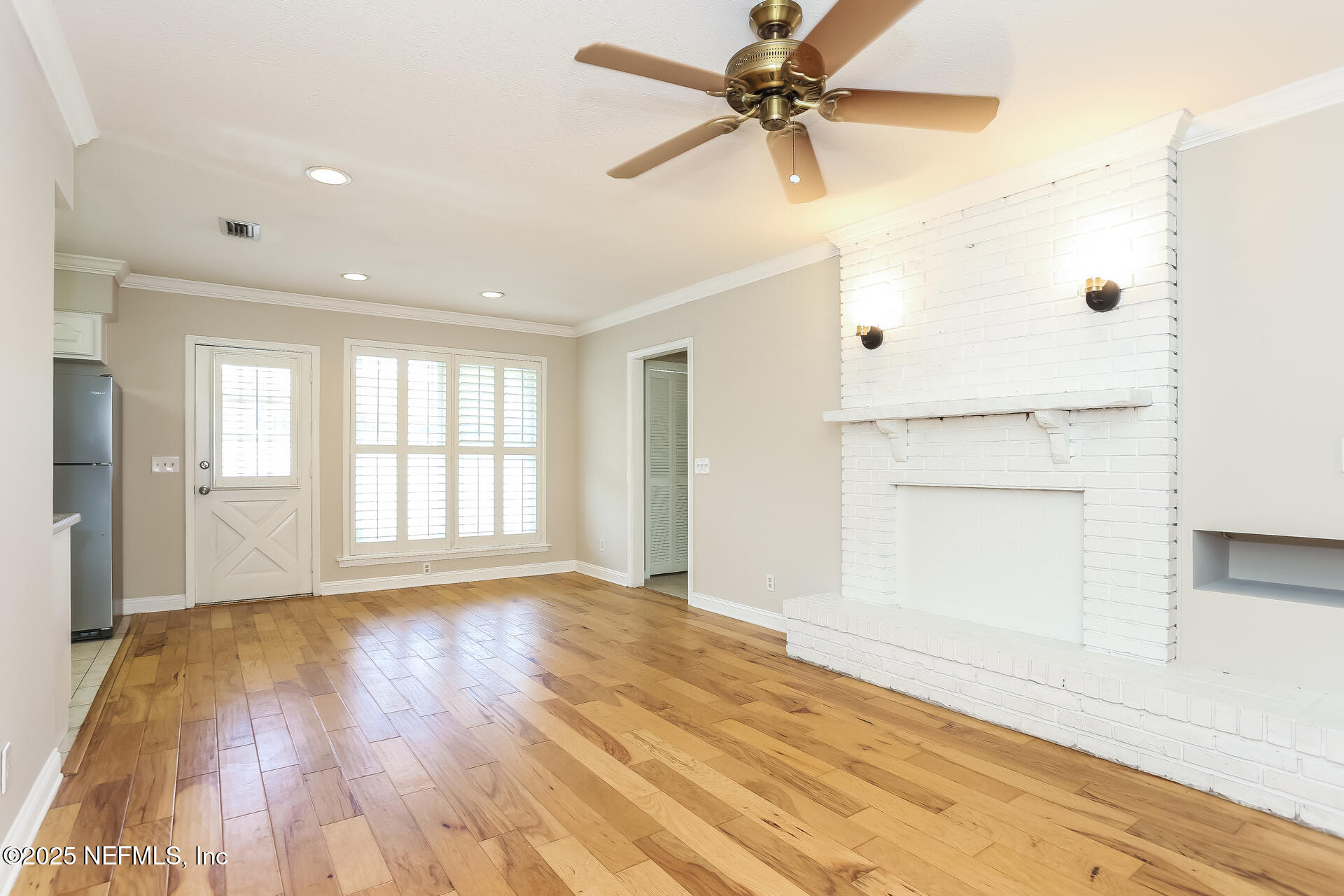 5722 Fort Sumter Road Jacksonville, FL 32210 - Photo 9 of 21 009-photo-family-room-14414224