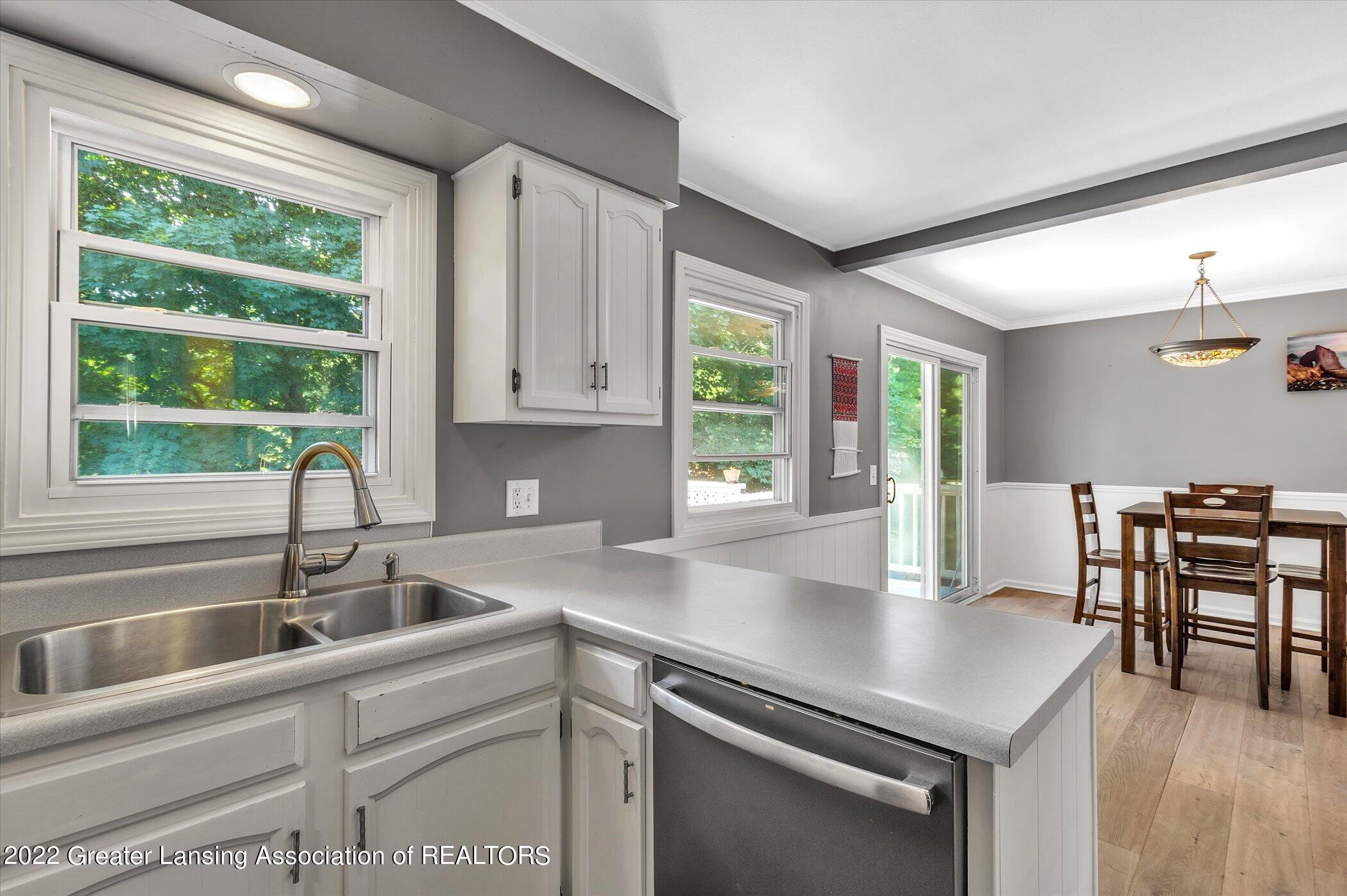 1459 Cheboygan Road Okemos, MI 48864 - Photo 18 of 57 17-1459-Cheboygan-Rd-WindowStill-Real-Es