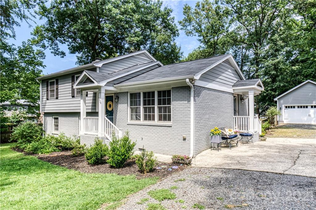 7324 Windyrush Road Charlotte, NC 28226 - Photo 27 of 27 a front view of a house with garden