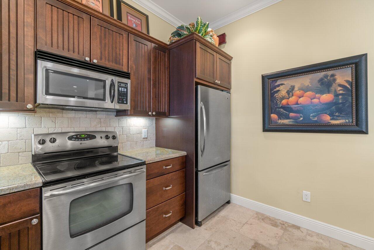 5861 Roebuck Road Jupiter, FL 33458 - Photo 35 of 74 Kitchen