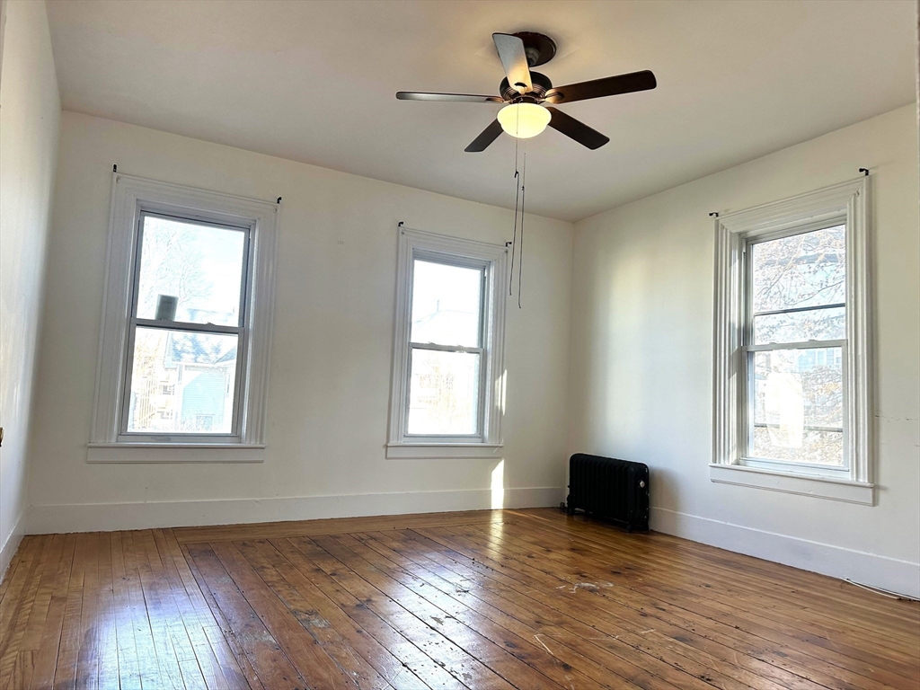 33 Russell Street Worcester, MA 01609 - Photo 16 of 23 Gallery Image 16
