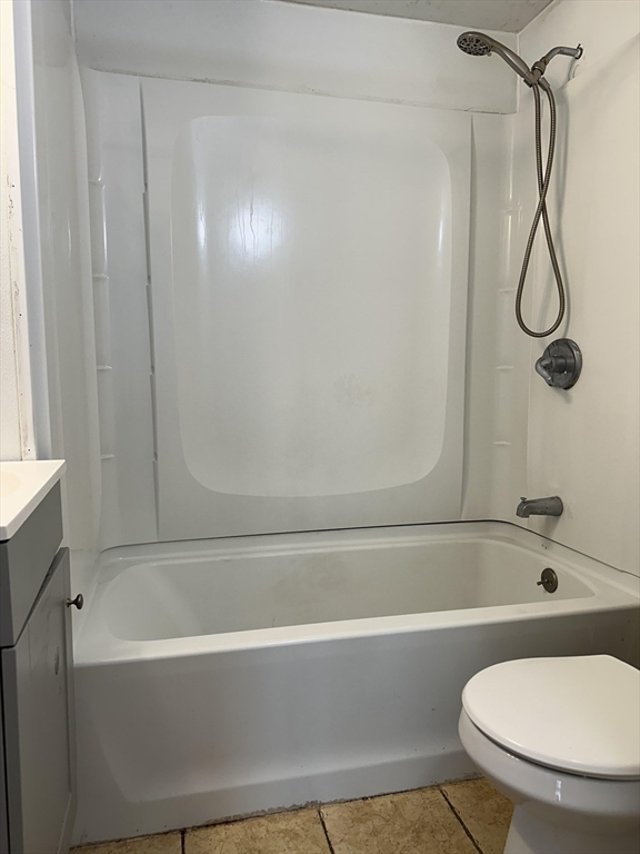 33 Russell Street Worcester, MA 01609 - Photo 18 of 23 Gallery Image 18
