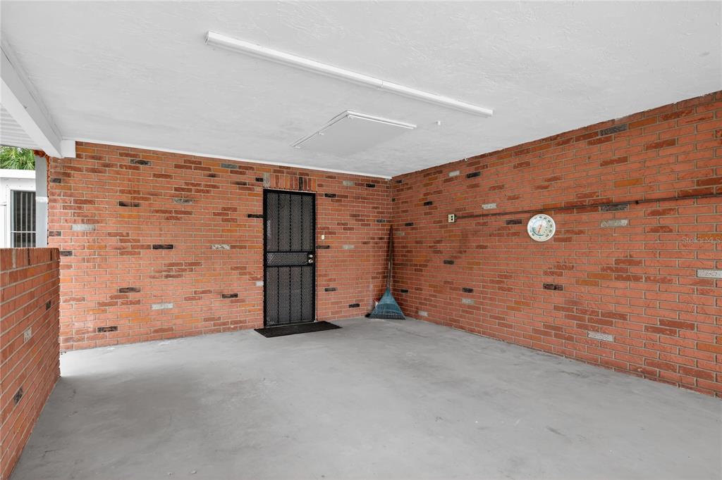 11 Reyes Road DeLand, FL 32724 - Photo 31 of 37 a view of an empty room