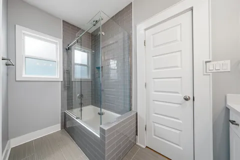 $950,000 | 713 Wendel Street, Houston, TX 77009