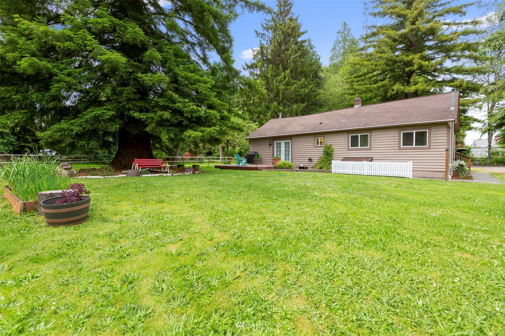 4431 Dyes Inlet Road Northwest Bremerton, WA 98312 - Photo 20 of 39 Gallery Image 20