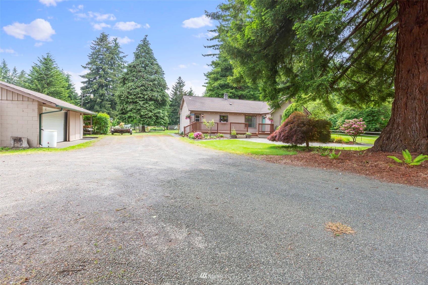 4431 Dyes Inlet Road Northwest Bremerton, WA 98312 - Photo 3 of 39 Gallery Image 3