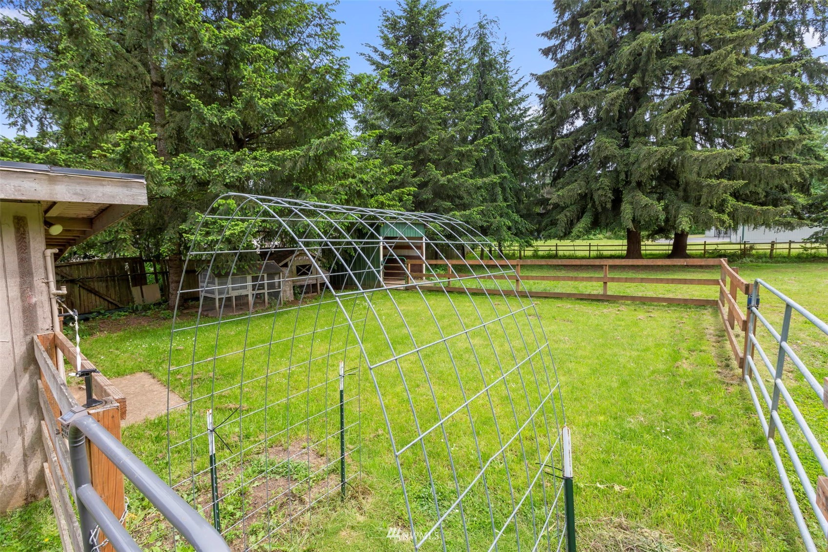 4431 Dyes Inlet Road Northwest Bremerton, WA 98312 - Photo 33 of 39 Gallery Image 33