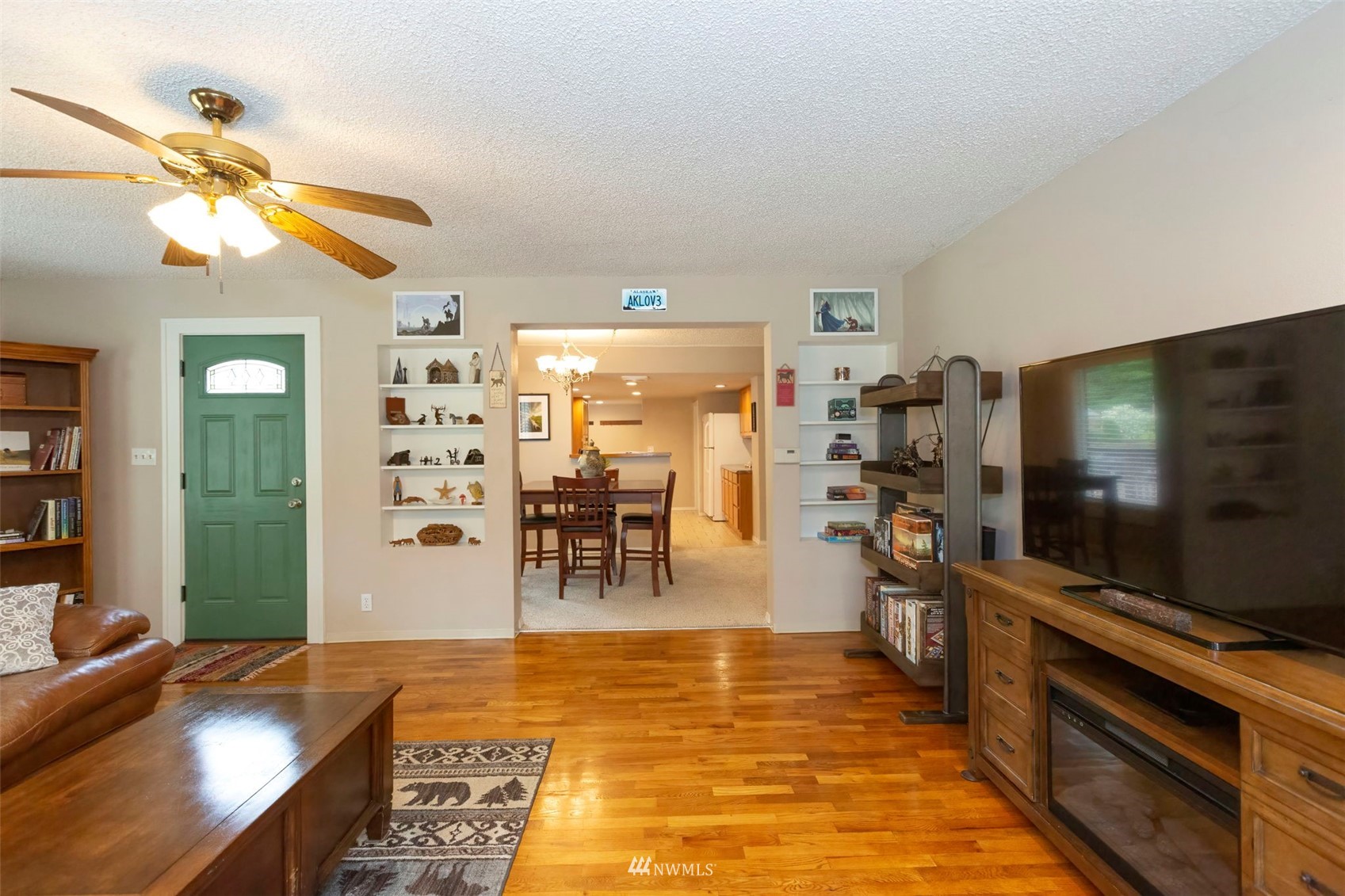 4431 Dyes Inlet Road Northwest Bremerton, WA 98312 - Photo 5 of 39 Gallery Image 5