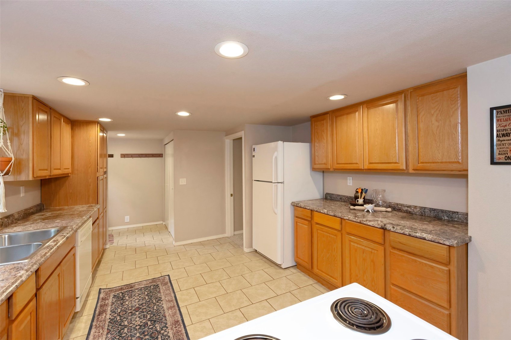 4431 Dyes Inlet Road Northwest Bremerton, WA 98312 - Photo 8 of 39 Gallery Image 8