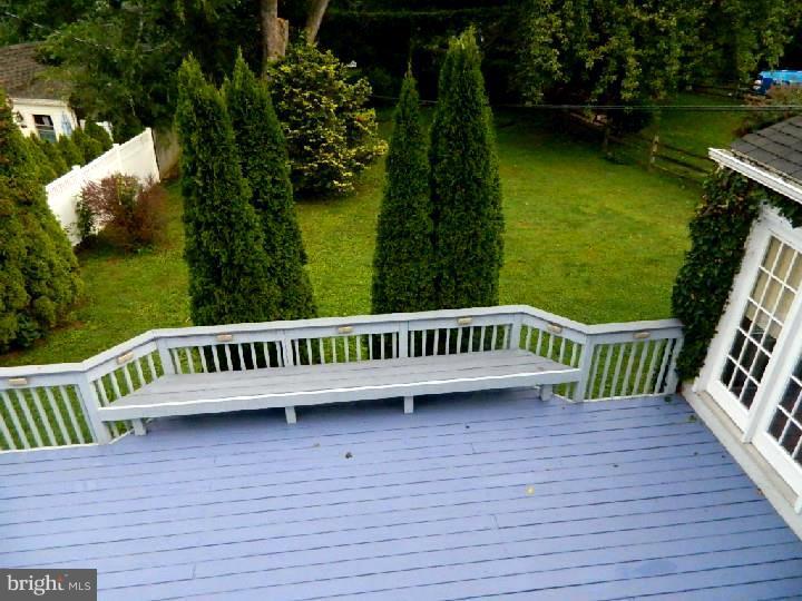 147 Broadview Road Springfield, PA 19064 - Photo 22 of 25 Deck
