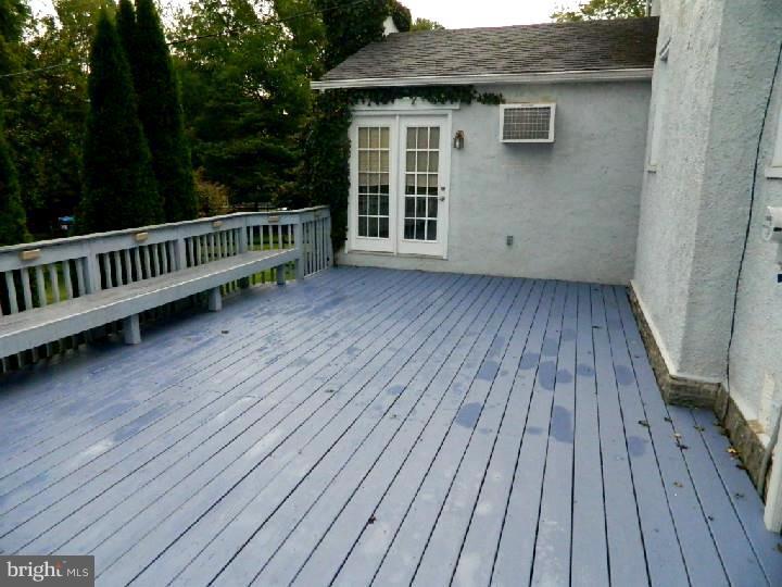 147 Broadview Road Springfield, PA 19064 - Photo 23 of 25 Deck