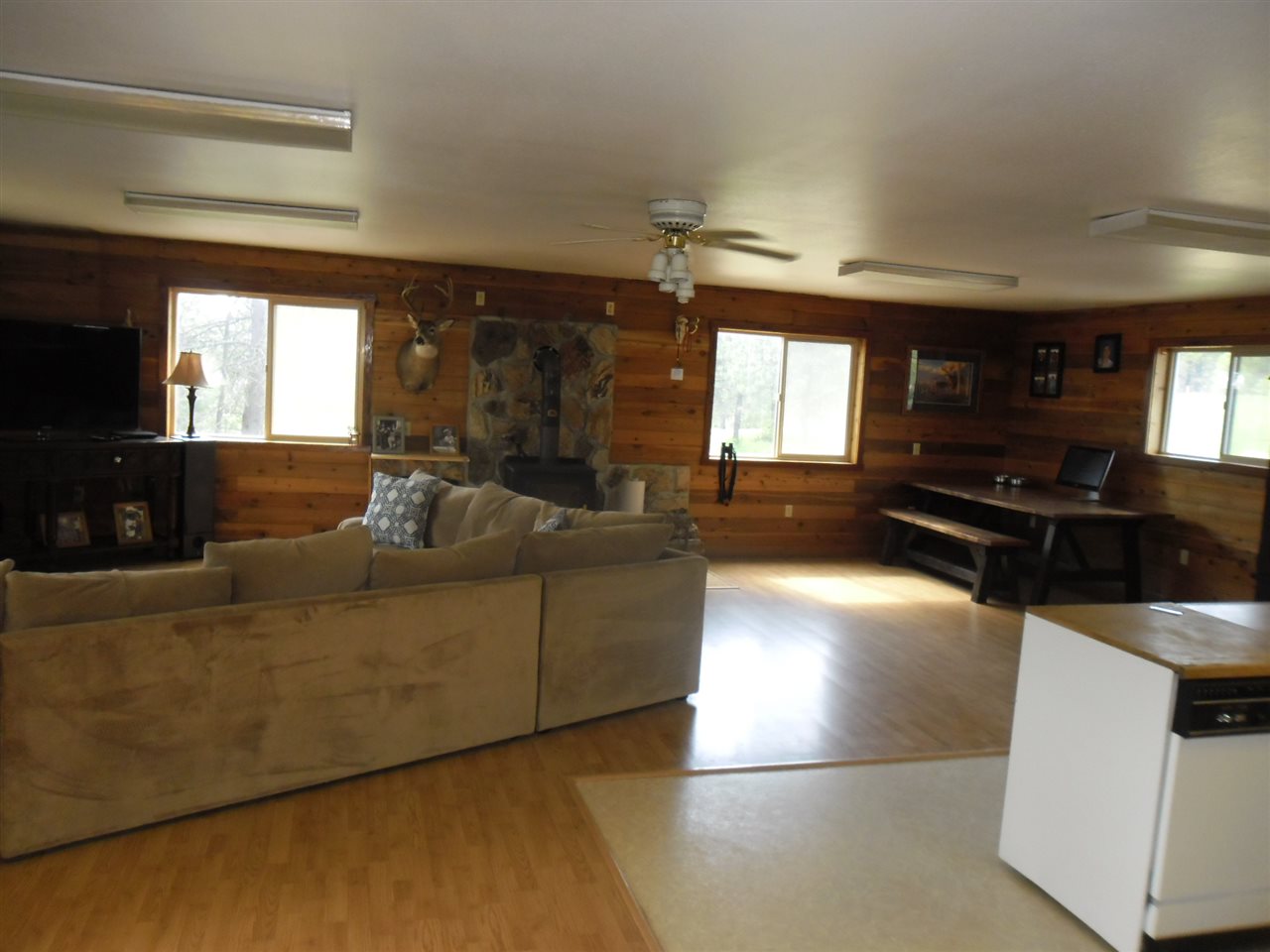 4852 Springdale-Hunters Road Springdale, WA 99173 - Photo 3 of 20