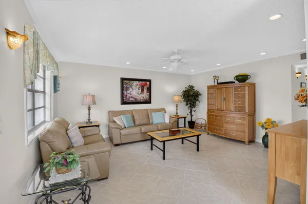 $199,000 | 323 Capri G, Unit 323, Delray Beach, FL 33484