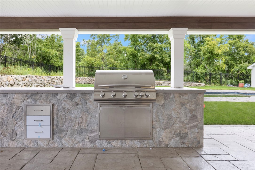 38 Dexter Rock Road Lincoln, RI 02865 - Photo 34 of 40 Gallery Image 34