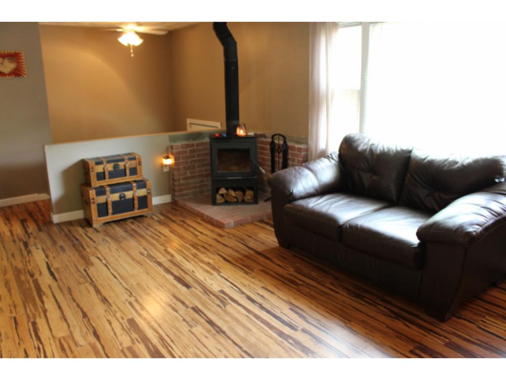 81 Auburn Road Londonderry, NH 03053 - Photo 12 of 35 Gallery Image 12