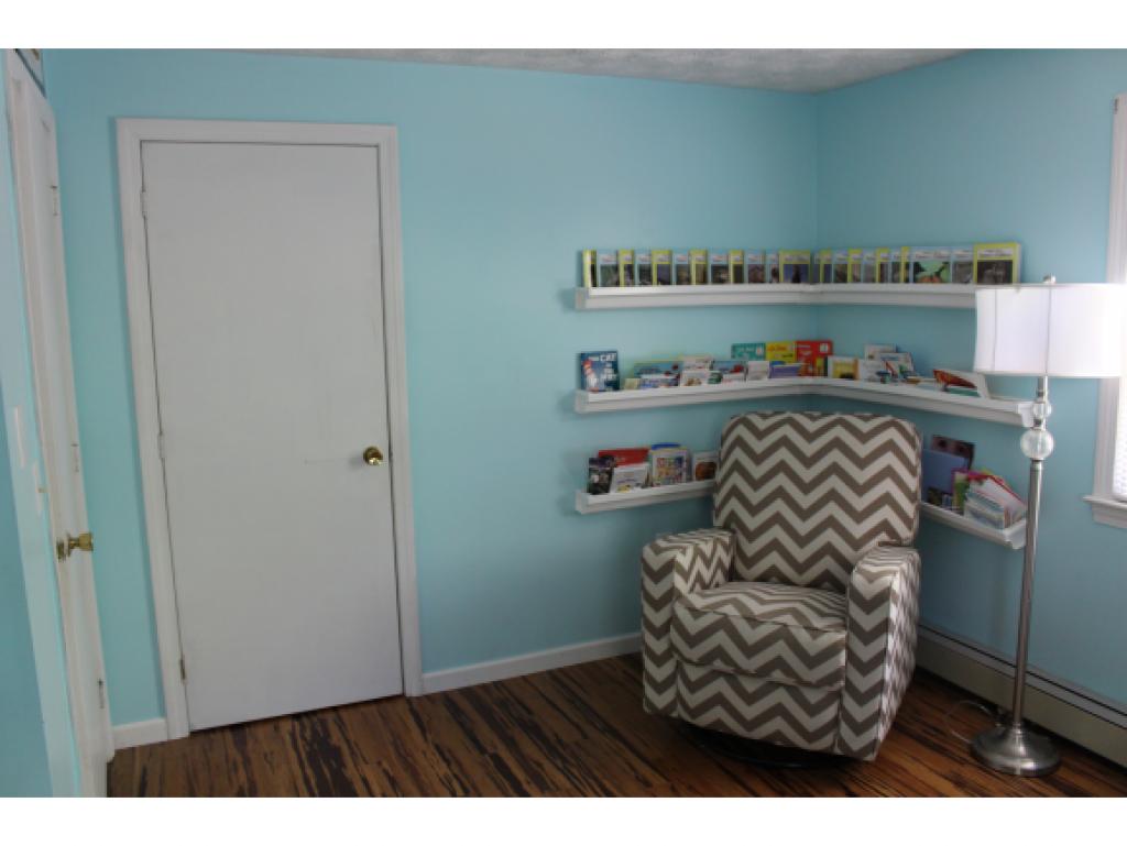 81 Auburn Road Londonderry, NH 03053 - Photo 14 of 35 Gallery Image 14