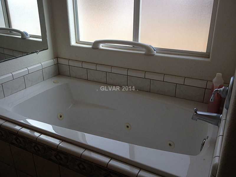 381 Big Five Road Pahrump, NV 89048 - Photo 21 of 35 Master Bath/Spa. Large Jetted Tub and Separate Shower